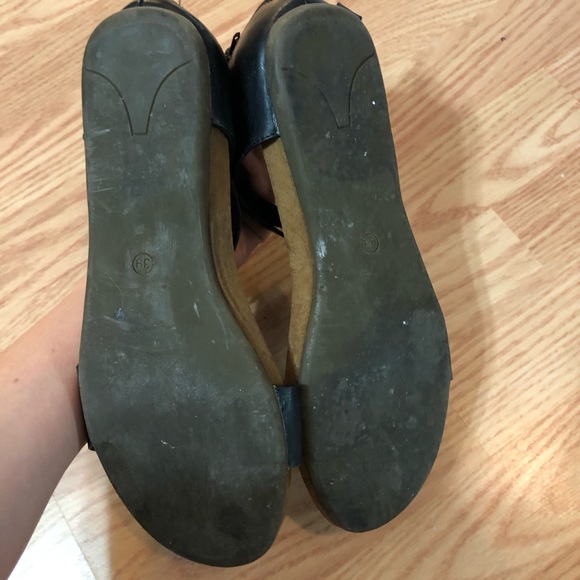 Steve Madden Black Sandals - Picture 6 of 12